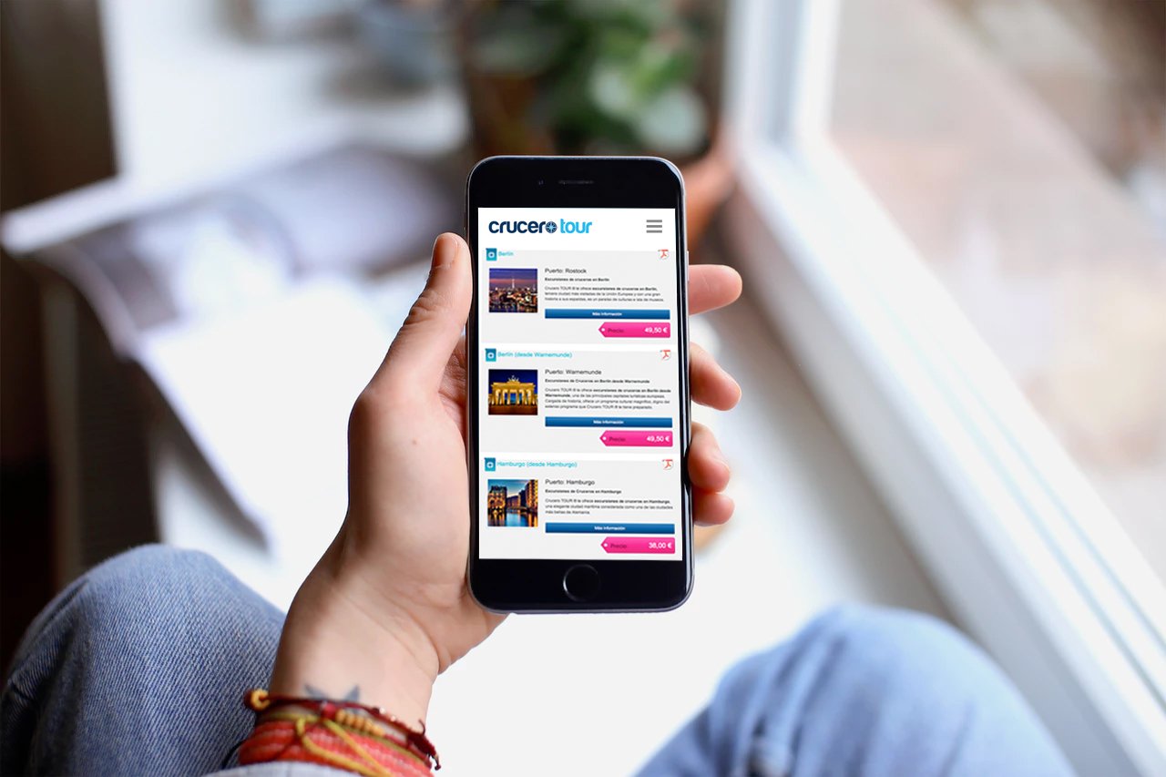 Mockup de la página web Crucero Tour en versión móvil